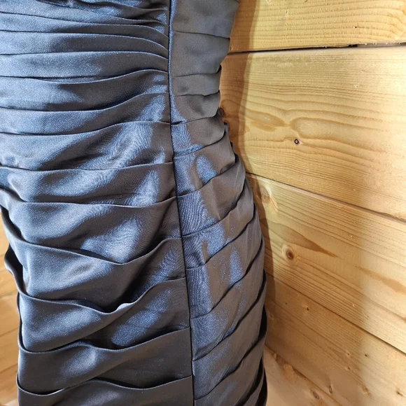 Adrianna Papell Evening Off Shoulder Navy Cocktail Wedding Bridesmaid Dress - Picture 5 of 11